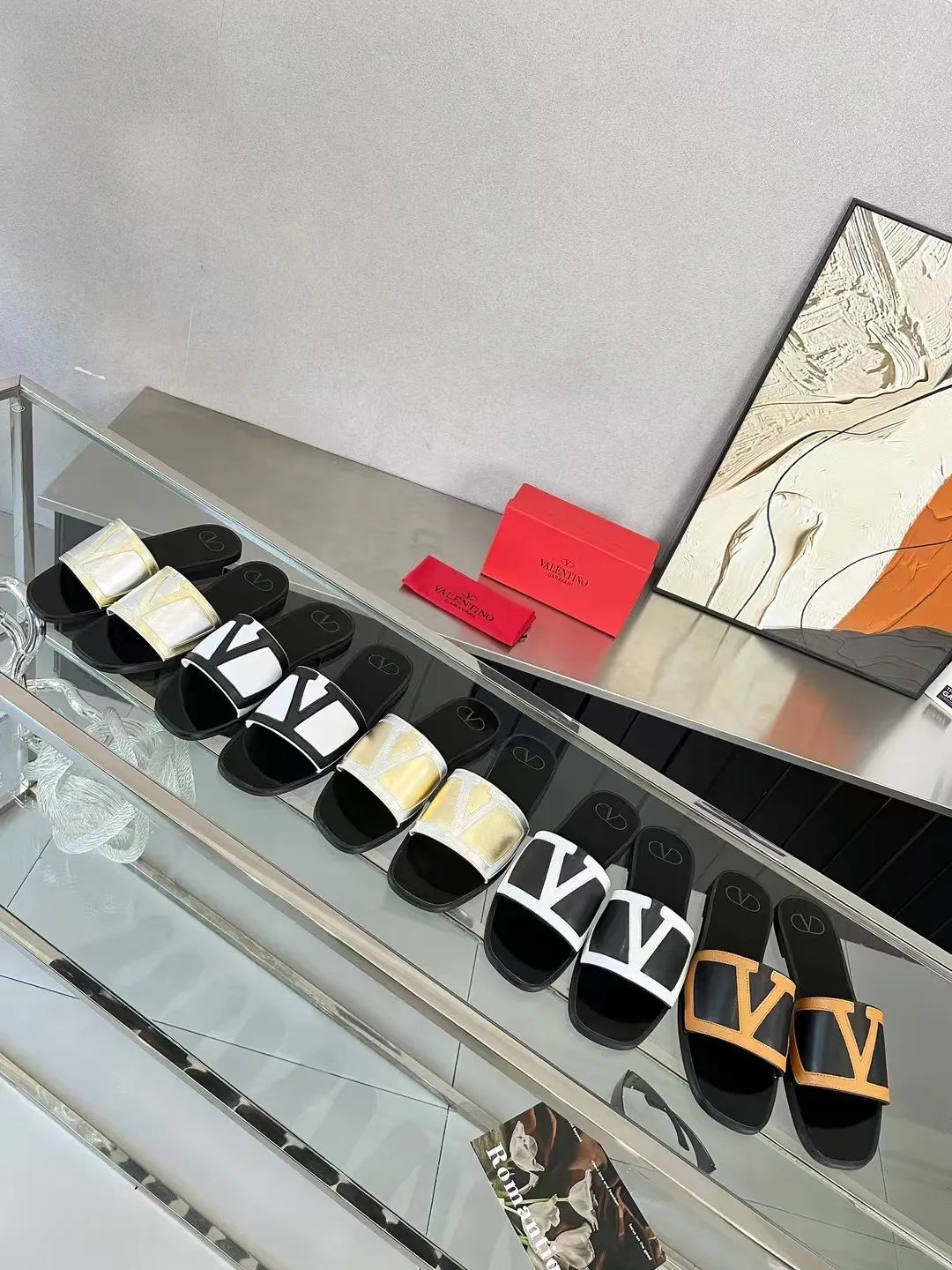 👟👟Ex-factory price 340👟👟 Valentino, 25 new spring and summer Valentino color-blocked flat flops, sizes 35-43